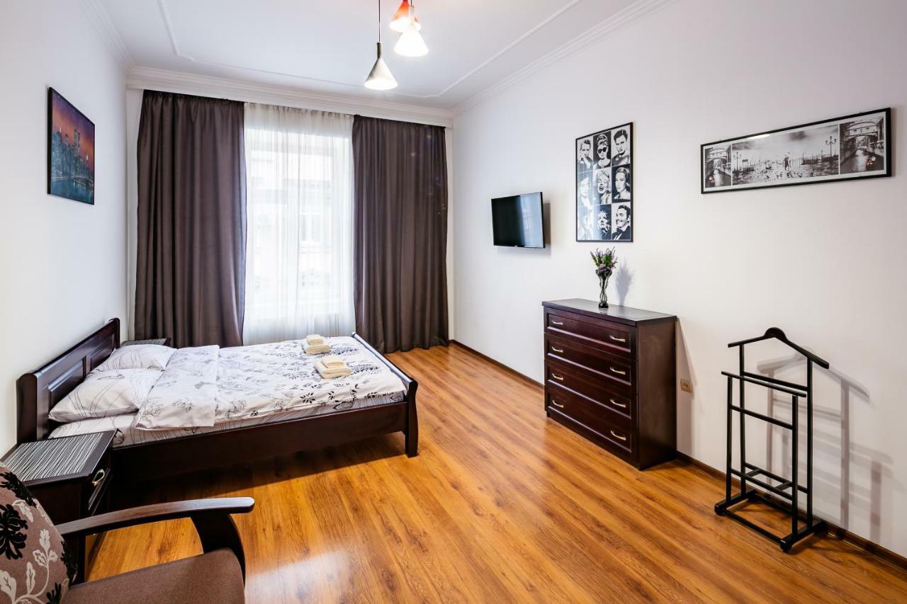 Bv Apartments Exquisite Львів Екстер'єр фото