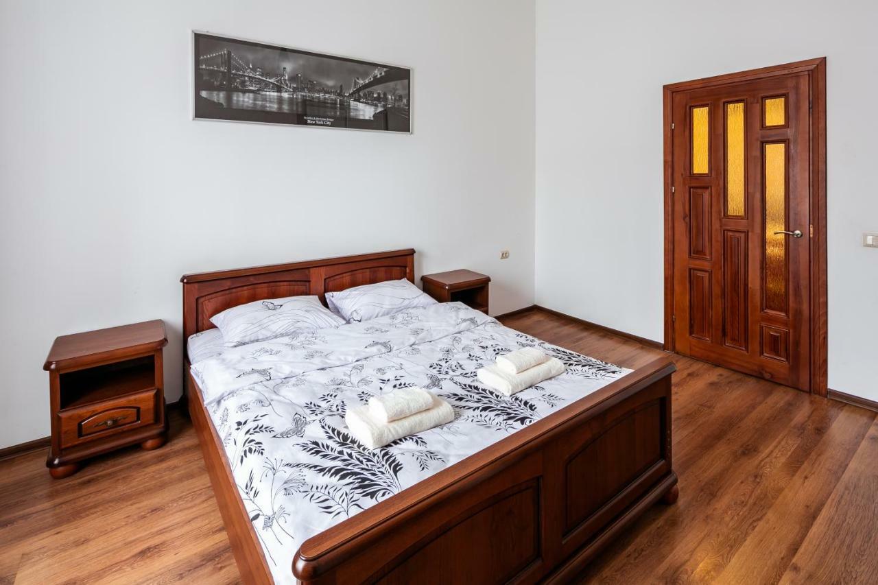 Bv Apartments Exquisite Львів Екстер'єр фото