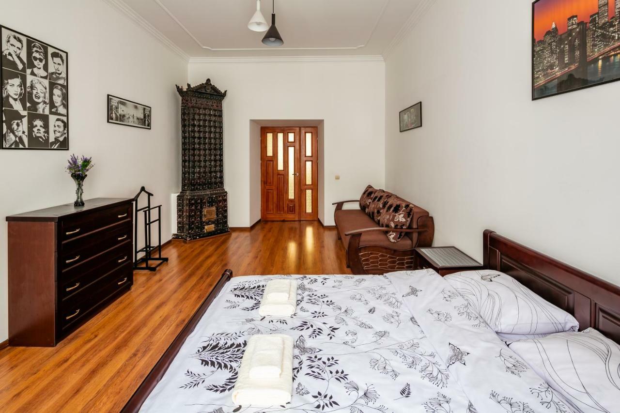 Bv Apartments Exquisite Львів Екстер'єр фото