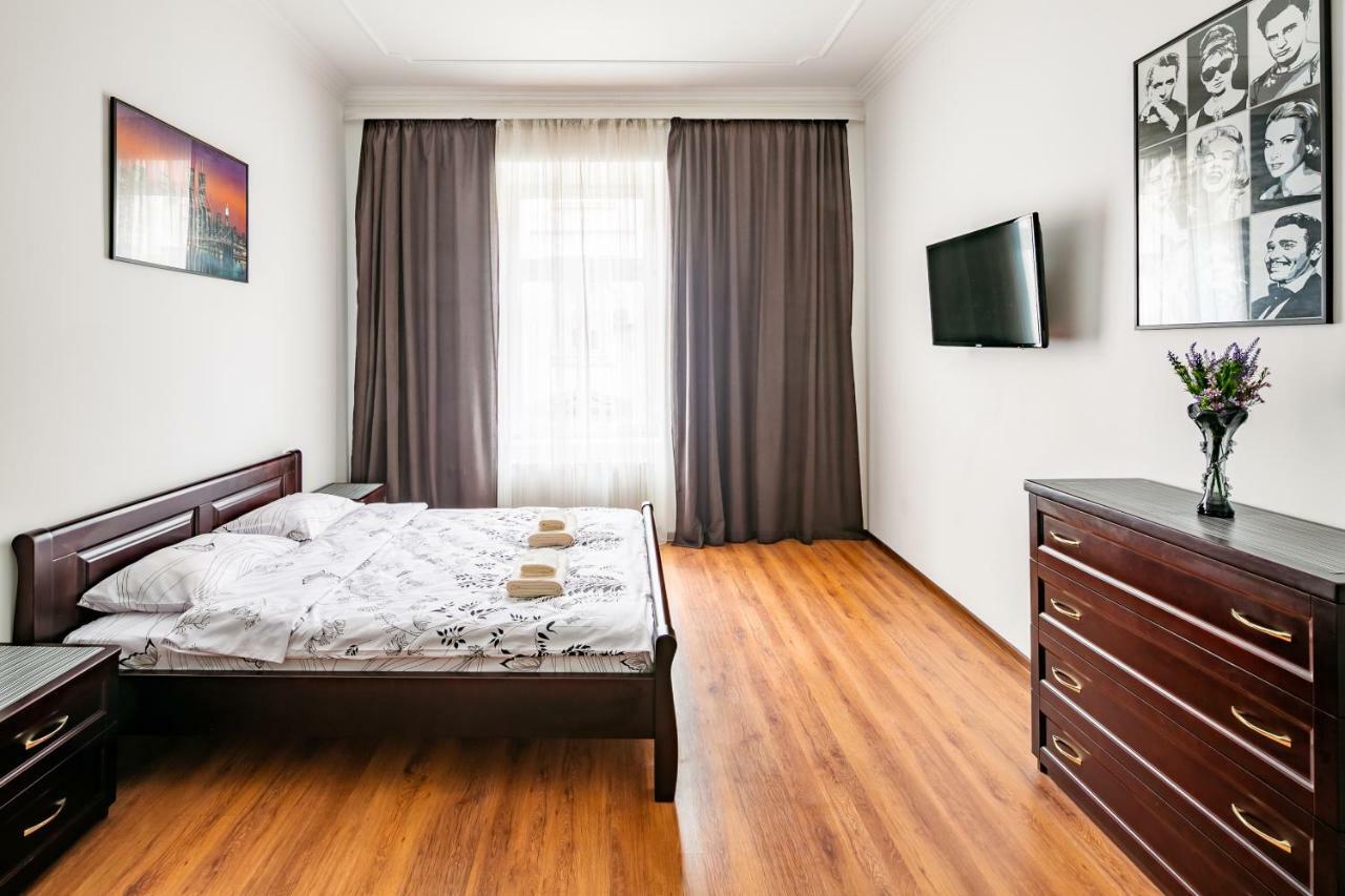 Bv Apartments Exquisite Львів Екстер'єр фото